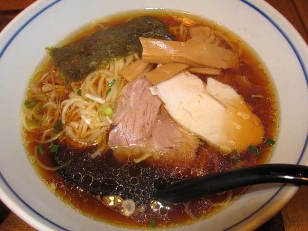 「純鶏らーめん醤油　580円」@麺処直久 新橋店の写真