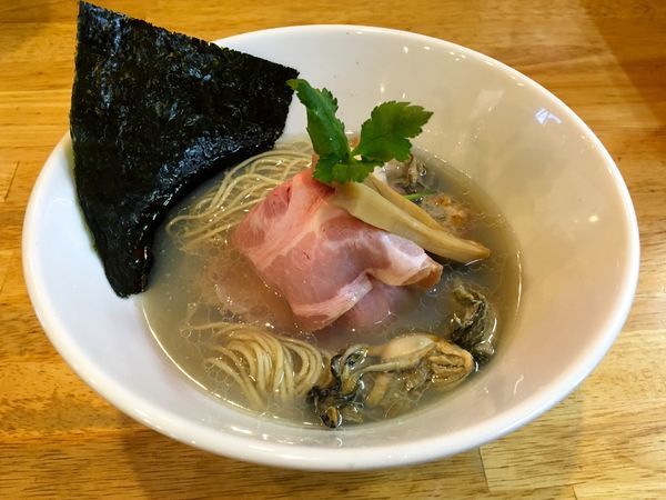 「牡蠣そば」@寿製麺よしかわ 坂戸店の写真