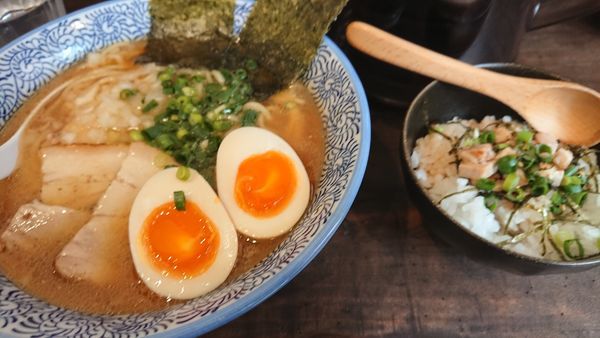 「濃厚煮干し中華そば」@麺匠 藤勝の写真