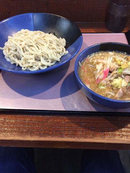 「野菜つけそば（中盛無料）」@煮干し背脂極太手もみ麺の店 一本勝負の写真