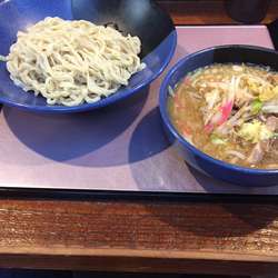 野菜つけそば（中盛無料）