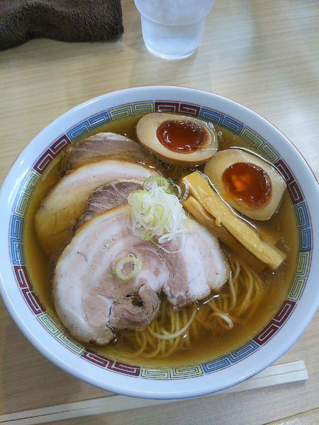 「特製煮干ラーメン 980円」@煮干鰮らーめん 圓 名古屋大須店の写真