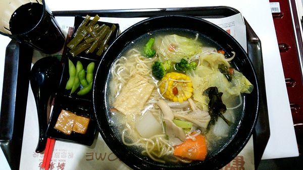 「田園蕃茄拉麺」@里品蔬食の写真