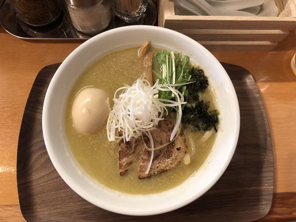 「特製塩らーめん」@家族のらーめん食堂 はないち 春日町店の写真