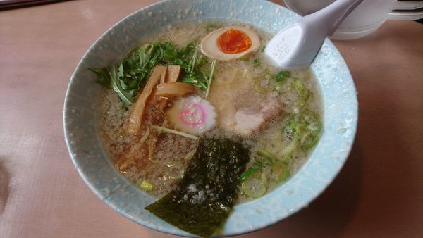 「柿大将ラーメン　680円」@味の八珍亭の写真