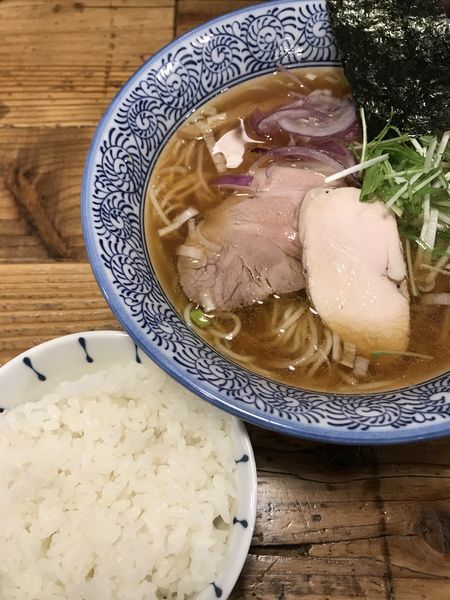 「焼き鰆の中華そば、醤油、サービスライス」@麺や 金座の写真