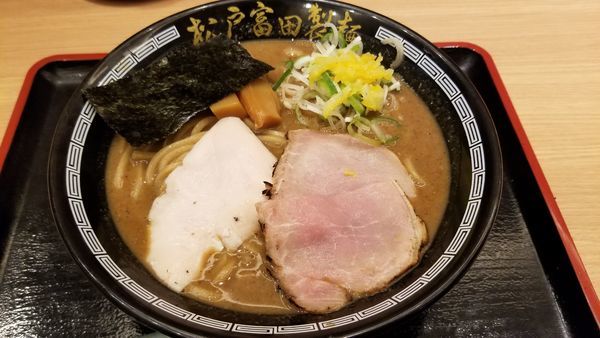 「濃厚中華そば」@松戸富田製麺 ららぽーとTOKYO-BAY店の写真