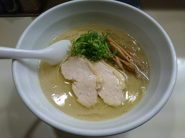 「鶏白湯らーめん」@らーめん れんげの写真