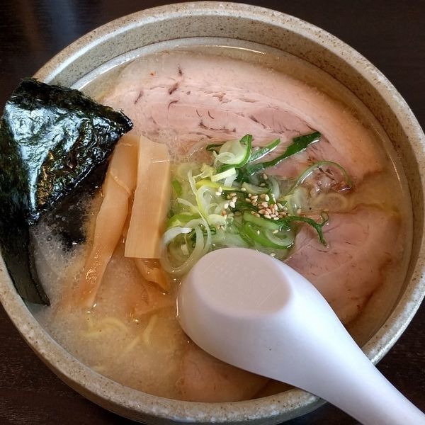 「塩らーめん」@らーめん玄 神楽店の写真