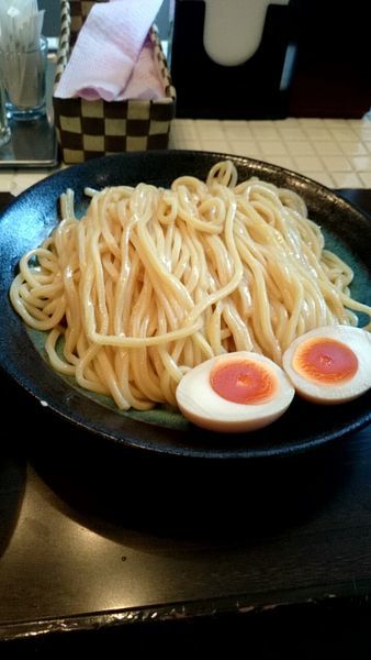 「つけそば（大盛り）７８０円＋煮卵（１００円）」@つけそば 麺彩房 五反田店の写真