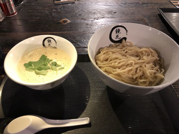 「鶏白湯つけ麺」@らーめん愉悦処 鏡花の写真