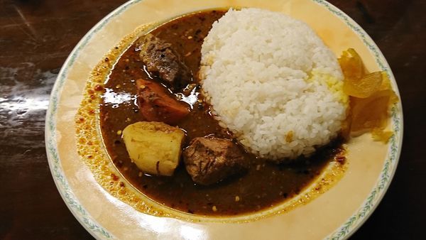 「（日替り）三越前のインドカレー（極辛＋１００円）＝１０８０円」@MEXICAN&ESNIQUE ラティーノの写真