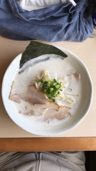 「豚しお」@麺縁 ジョウモンの写真