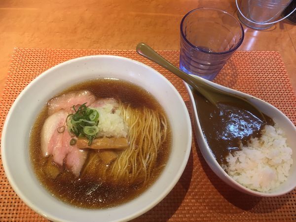 「八王子らーめん（限定）700円、限定カレー200円」@柴崎亭の写真