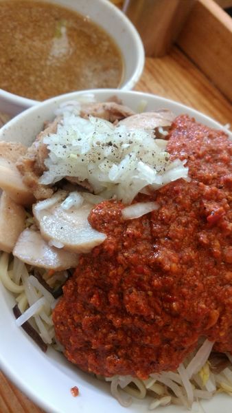 「ぶた入りオロチョンつけ麺 中盛800円」@にかいやの写真