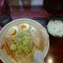 醤油味玉ラーメン＋小めし