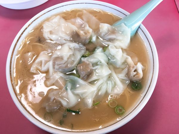 「ワンタンラーメン」@一九ラーメン 糟屋店の写真