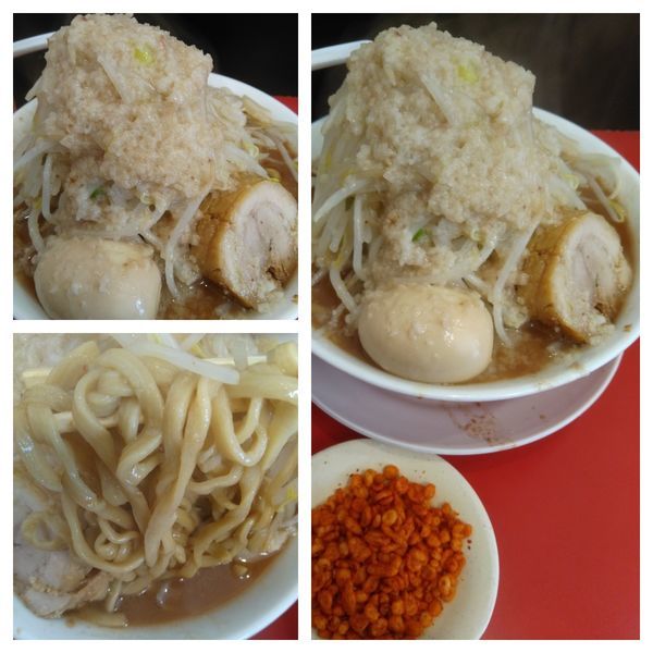 「ラーメン（全マシ、辛揚げ別皿で）」@鷹の目 獨協大学前本店の写真