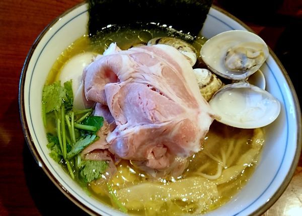 「特製蛤そば(1130円)」@中華そば 四つ葉の写真