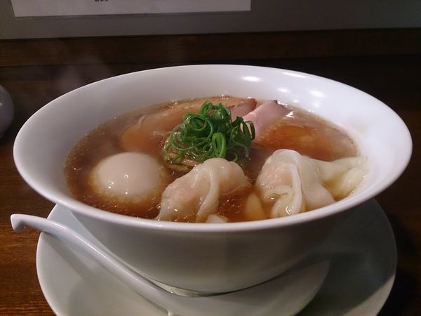 「特製醤油拉麺」@創作麺工房 鳴龍の写真