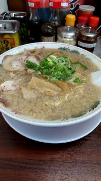 「特製醤油ラーメン650円大盛り100円税抜き」@ラーメン魁力屋 弘明寺店の写真