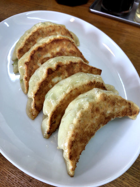 「びっくり餃子 450円」@中華トントンの写真