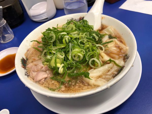 「ワンタン麺」@来来亭 花田店の写真