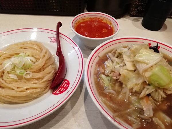 「冷やし正油　野菜大盛(＋冷やし味噌スープ)」@蒙古タンメン 中本 高田馬場店の写真