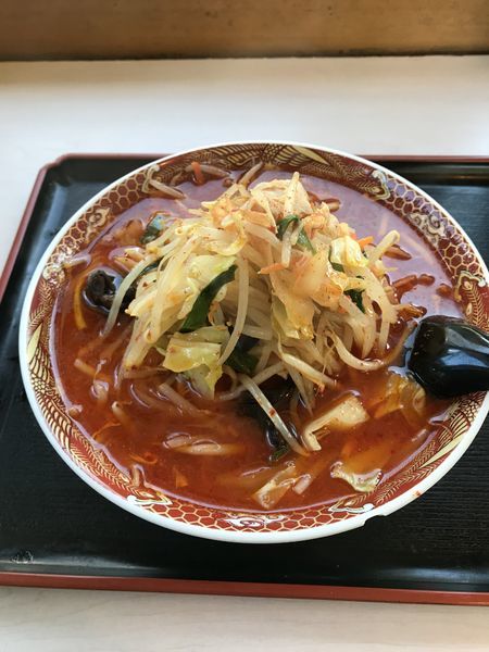 「ちょっと辛いタンメン 830円」@あぢとみ食堂の写真