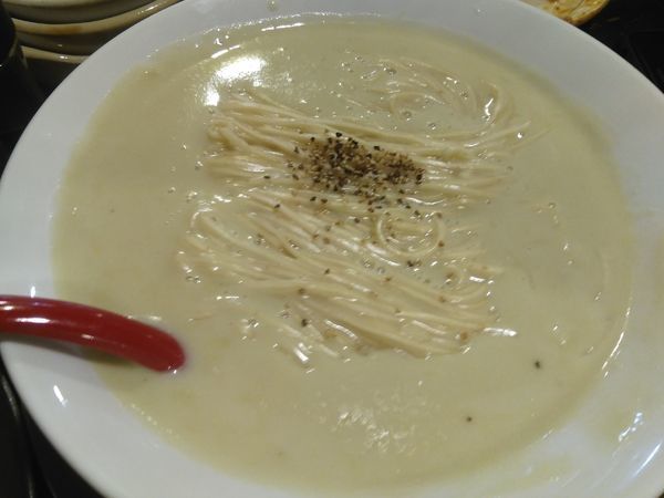 「牡蠣のクリーミーベジそば他」@立ち呑み居酒屋 金町製麺の写真