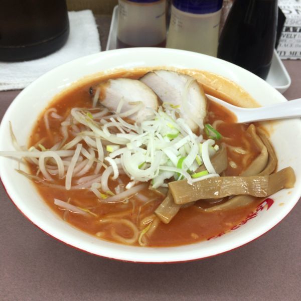 「辛々ラーメン」@くるまやラーメン おゆみ店の写真