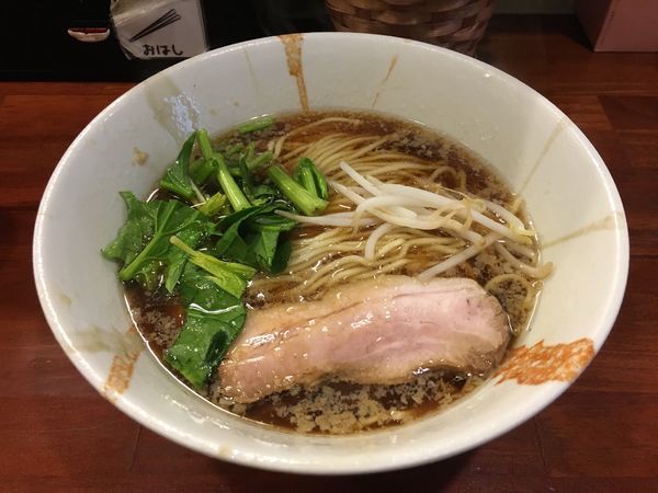 「まったり醤油らーめん」@旬麺しろ八の写真