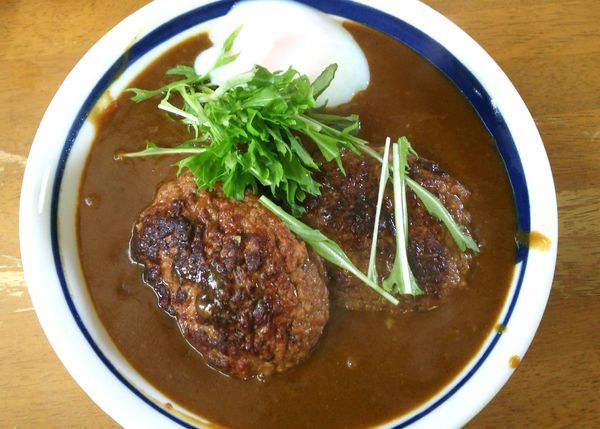 「【限定弥生】100%和牛ハンバーグ乗せてカレーぶっかけB」@MENYA 食い味の道有楽の写真