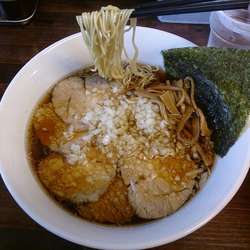 チャーシュウメン(800円)