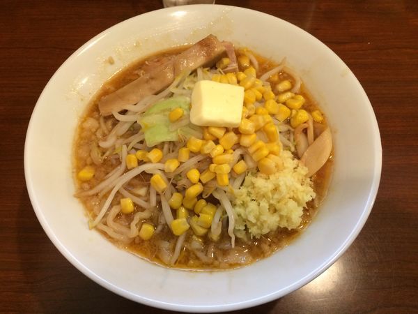 「味噌バターラーメン 限定」@メガガンジャの写真