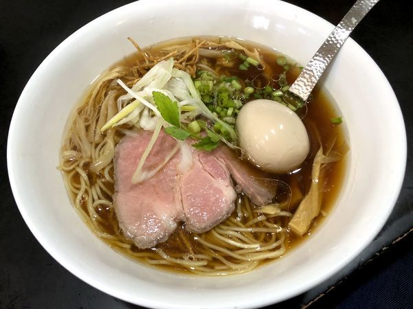 「味玉醤油そば（900円）」@麺や 結の写真