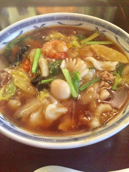 「広東メン 杏仁豆腐 ウーロン茶付き ¥950」@杏仁坊 二子玉川店の写真