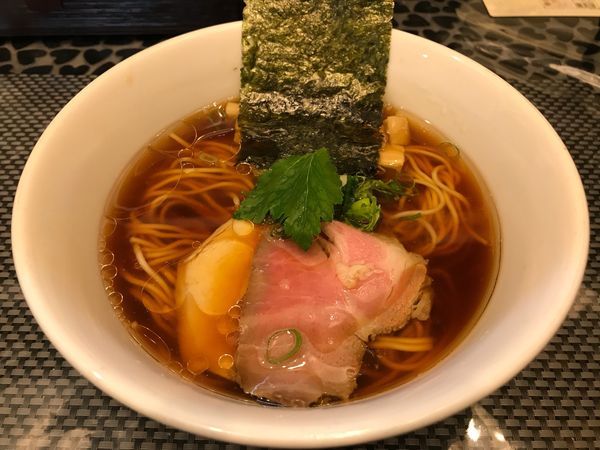 「鶏醤油ラーメン  780円」@赤青(MURASAKI)の写真