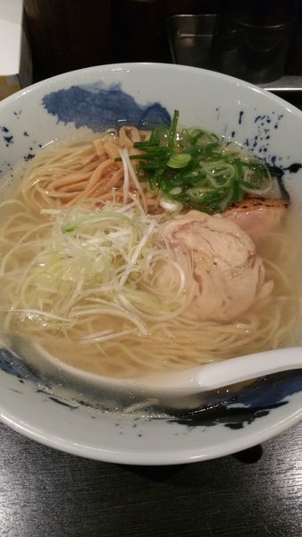 「鶏そば」@自家製麺 鶏そば 三歩一の写真