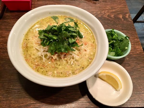 「春麗(チュンリー)バジル麺【限定】」@カントナの写真