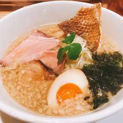 鯛香る醤油らーめんCセット(鯛そぼろ茶漬)