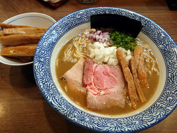 「極上濃厚煮干しそば+メンマ」@煮干しつけ麺 宮元の写真