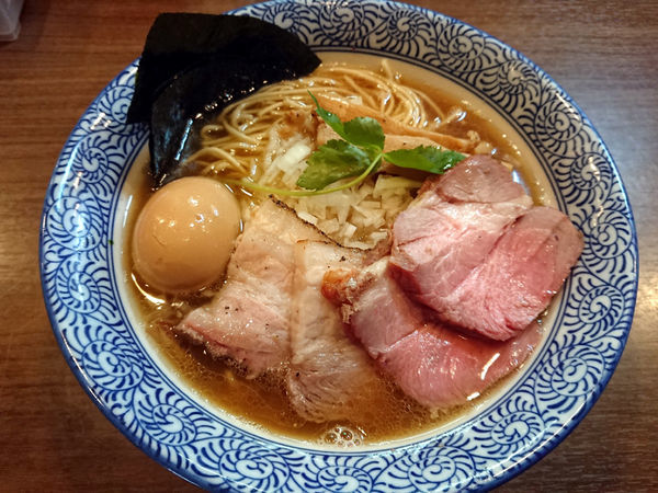 「特製極上煮干しそば」@煮干しつけ麺 宮元の写真