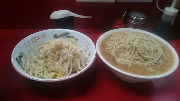 「麺増し・大(ニンニク少しヤサイアブラ)￥８３０」@ラーメン二郎 京急川崎店の写真