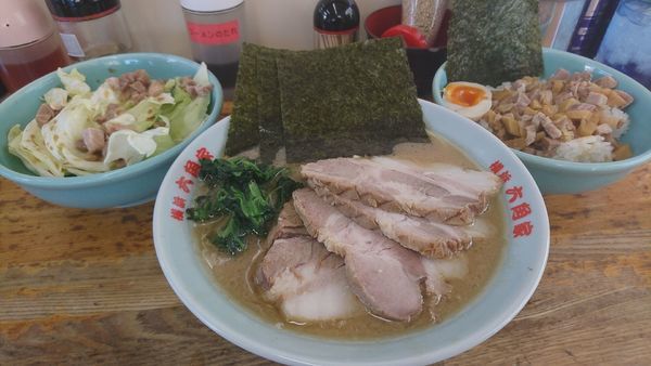 「チャーシュー麺中盛り」@六角家 本店の写真