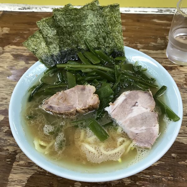 「ラーメン（￥700）＋クキワカメ（￥200）」@まこと家の写真