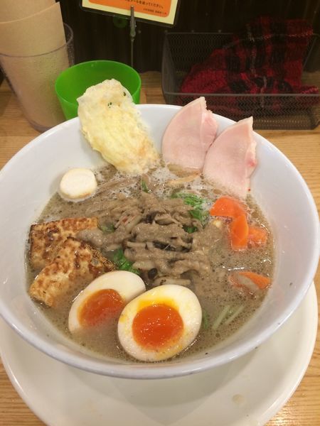 「特製キノコベジソバ」@ソラノイロ salt & mushroomの写真