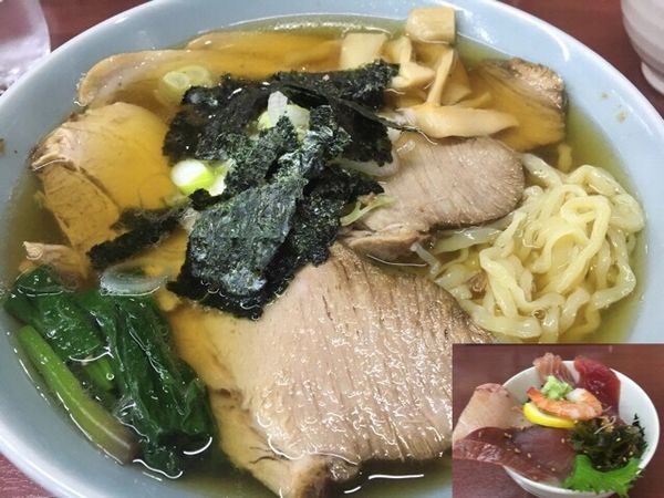 「合盛りチャーシューめん900円、ミニ海鮮丼380円」@手打ちラーメン いちいの写真