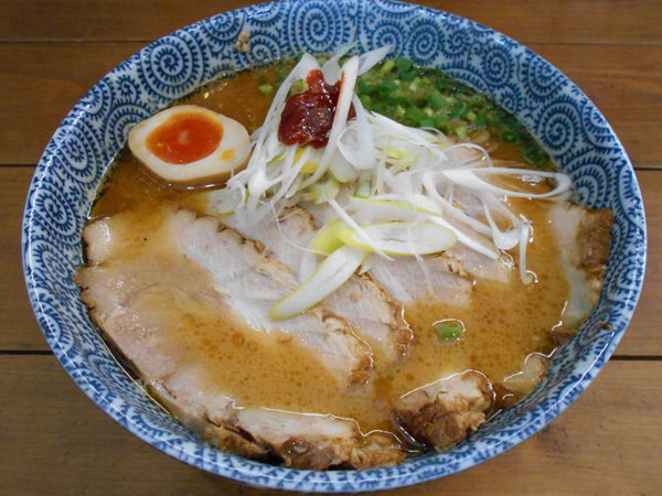 「あっさりとんこつ味噌チャーシューめん」@麺処 響の写真
