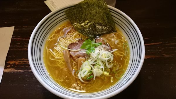 「くろまる醤油ラーメン(細麺)800円」@麺屋 くろまるの写真